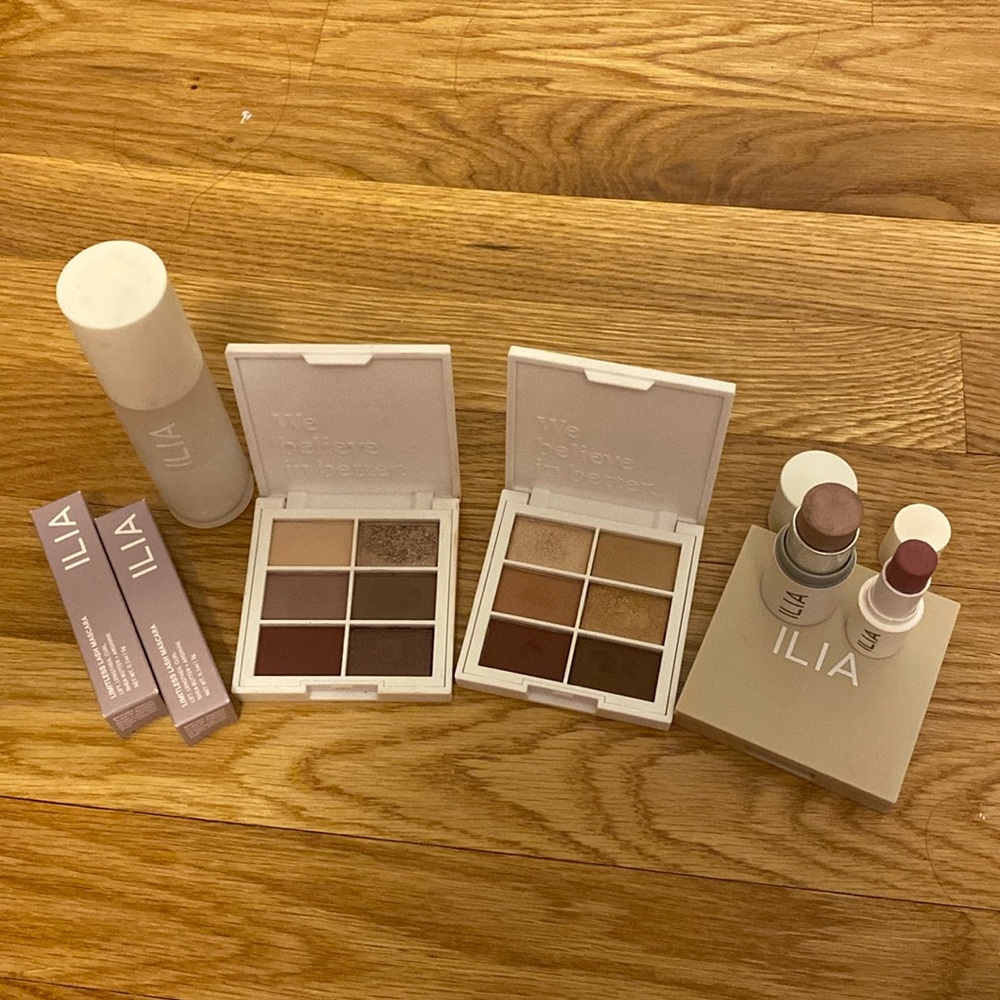 ILIA Lot (used)